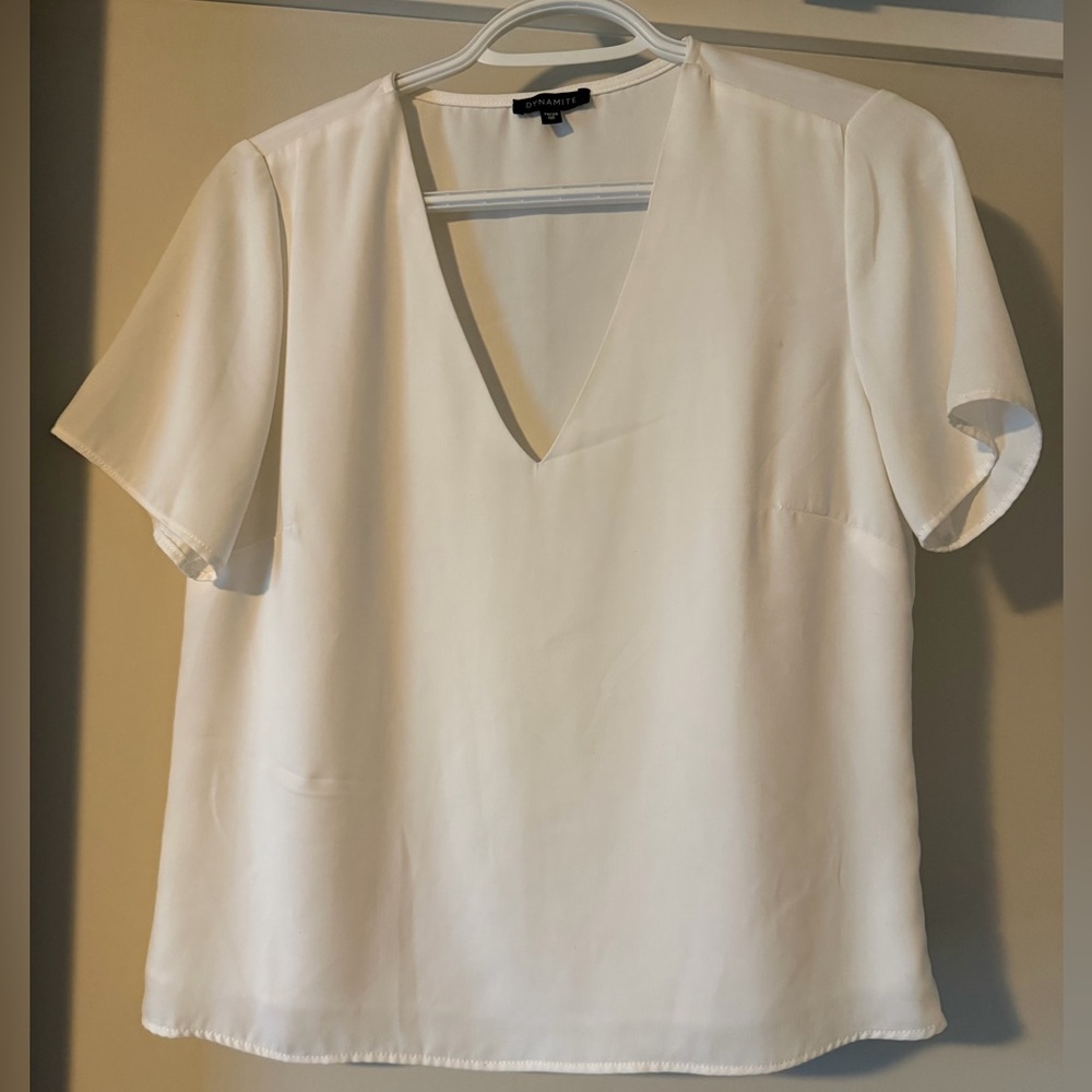 DYNAMITE White V-Neck Blouse